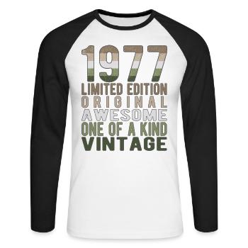 Limited Edition Since 1977 Birthday Vintage 1977 - Unisex Long Sleeve Baseball T-Shirt - white/black - Front - Nik (191cm)