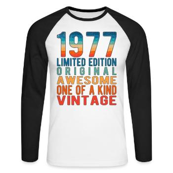 Limited Edition Since 1977 Birthday Vintage 1977 - Unisex Long Sleeve Baseball T-Shirt - white/black - Front - Nik (191cm)