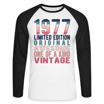 Limited Edition Since 1977 Birthday Vintage 1977 - Unisex Long Sleeve Baseball T-Shirt - white/black - Front - Nik (191cm)