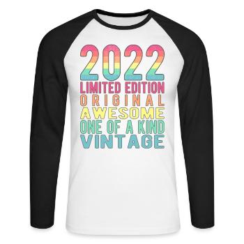 Edition limitée depuis 2022 Anniversaire Millésime 2022 - T-shirt baseball manches longues Homme - blanc/noir - Devant - Nik (191cm)