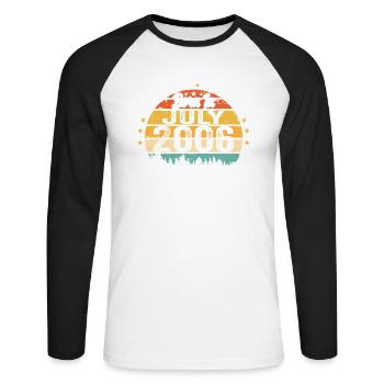 2006 Juli - Jahre Großartigkeit seit Juli 2006 - Unisex Baseballshirt langarm - Weiß/Schwarz - Vorne - Nik (191cm)