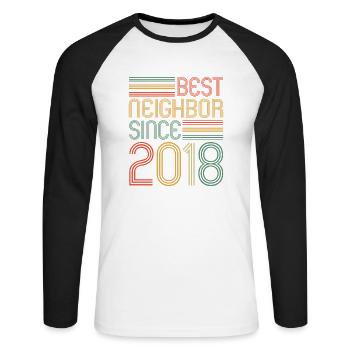 Best neighbor since 2018 Nachbarn Nachbar - Unisex Baseballshirt langarm - Weiß/Schwarz - Vorne - Nik (191cm)