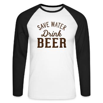 Spare Wasser! Trink Bier - Unisex Baseballshirt langarm - Weiß/Schwarz - Vorne - Nik (191cm)
