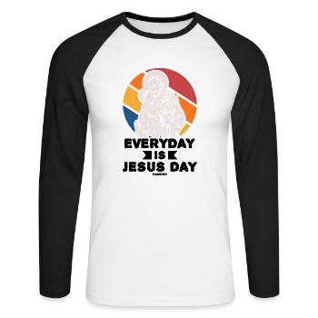 Chaque jour est le jour de Jésus - T-shirt baseball manches longues Homme - blanc/noir - Devant - Nik (191cm)