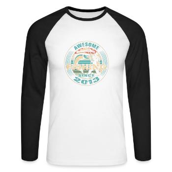 Awesome since 2013. Angel, Angler Geburtstag - Unisex Baseballshirt langarm - Weiß/Schwarz - Vorne - Nik (191cm)