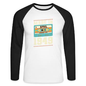 74e anniversaire Avril Né en 1949 Idée cadeau - T-shirt baseball manches longues Homme - blanc/noir - Devant - Nik (191cm)