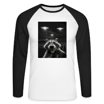 Funny raccoon selfie in front of UFOs Raccoon UFO - Unisex Long Sleeve Baseball T-Shirt - white/black - Front - Nik (191cm)
