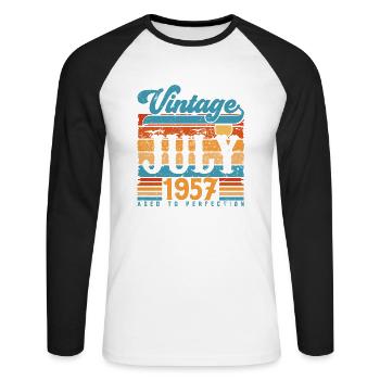 Juli 1957, Juli 1957 Geburtstagsgeschenk. - Unisex Baseballshirt langarm - Weiß/Schwarz - Vorne - Nik (191cm)