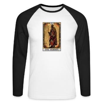 Cartes de tarot Carte de tarot L’Ermite L’Ermite - T-shirt baseball manches longues Homme - blanc/noir - Devant - Nik (191cm)