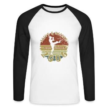 18. Geburtstag Alive and kickin since 10/2006 - Unisex Long Sleeve Baseball T-Shirt - white/black - Front - Nik (191cm)