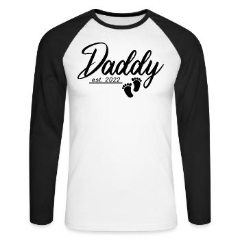 Daddy Expectative Dad 2022 Pregnancy Father's Day - Unisex Long Sleeve Baseball T-Shirt - white/black - Front - Nik (191cm)