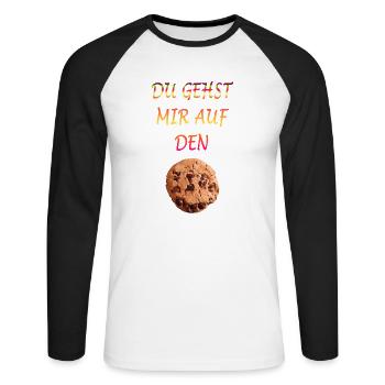 Du gehst mir auf den Keks - Unisex Baseballshirt langarm - Weiß/Schwarz - Vorne - Nik (191cm)