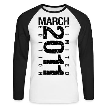 Anniversaire Mars 2011 Mars né en Mars - T-shirt baseball manches longues Homme - blanc/noir - Devant - Nik (191cm)