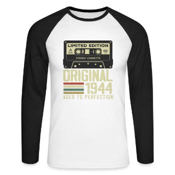 80. Jubiläumsgeschenk im Retro-Stil 1944 - Unisex Baseballshirt langarm - Weiß/Schwarz - Vorne - Nik (191cm)