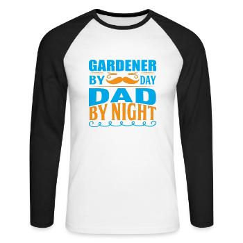 Jardinier le jour papa la nuit - T-shirt baseball manches longues Homme - blanc/noir - Devant - Nik (191cm)
