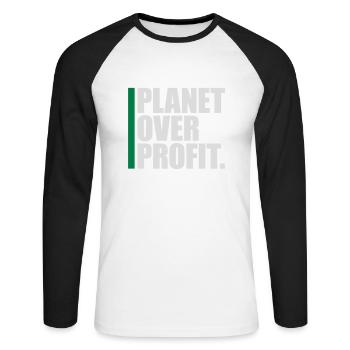 planet over profit Zitat - Unisex Baseballshirt langarm - Weiß/Schwarz - Vorne - Nik (191cm)