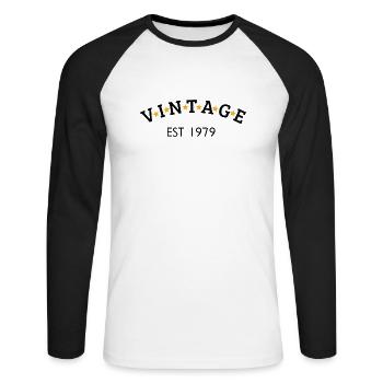 Jahrgang ist 1979 - Unisex Baseballshirt langarm - Weiß/Schwarz - Vorne - Nik (191cm)