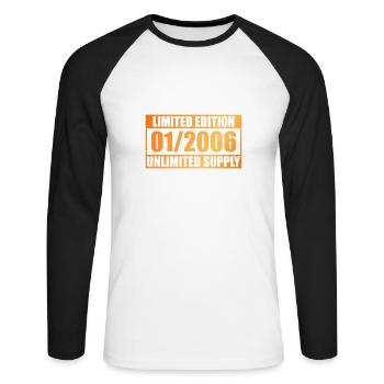 Edition Limitée 18ème Anniversaire - ꝏ Fourniture 01/2006 - T-shirt baseball manches longues Homme - blanc/noir - Devant - Nik (191cm)