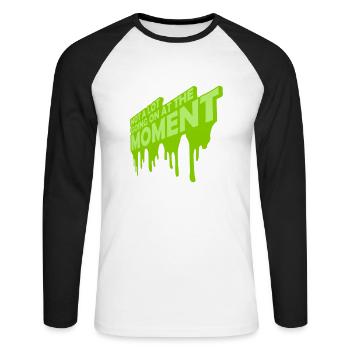 Not much going on - Unisex Long Sleeve Baseball T-Shirt - white/black - Front - Nik (191cm)
