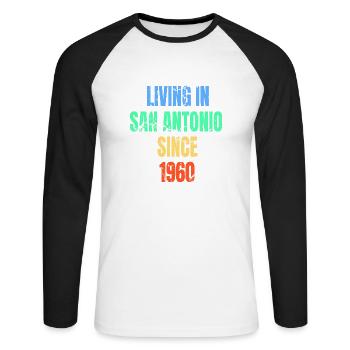 Retro Vintage Living à San Antonio depuis 1960 - T-shirt baseball manches longues Homme - blanc/noir - Devant - Nik (191cm)