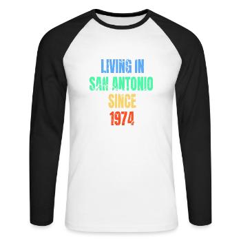 Rétro Vintage vivant à San Antonio depuis 1974 - T-shirt baseball manches longues Homme - blanc/noir - Devant - Nik (191cm)