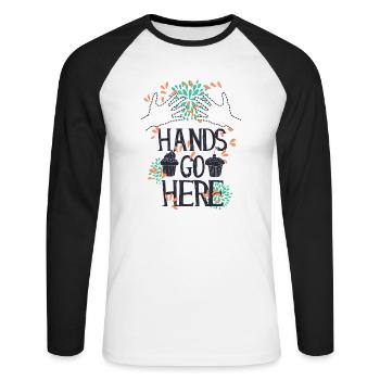 Hände gehen hier KUCHEN - Unisex Baseballshirt langarm - Weiß/Schwarz - Vorne - Nik (191cm)