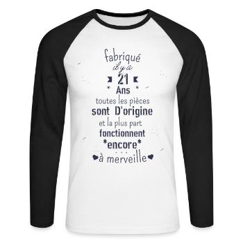 Fabriqué il y a 21 ans - T-shirt baseball manches longues Homme - blanc/noir - Devant - Nik (191cm)