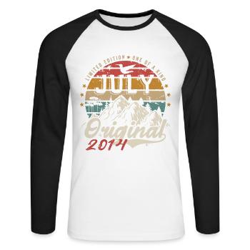 Juli 2014 | Ursprünglicher Geburtstag Juli 2014 - Unisex Baseballshirt langarm - Weiß/Schwarz - Vorne - Nik (191cm)