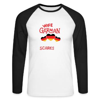 Deutsche Ehefrau Deutschland - Unisex Baseballshirt langarm - Weiß/Schwarz - Vorne - Nik (191cm)
