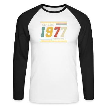 Classique 1977 original 1977 - T-shirt baseball manches longues Homme - blanc/noir - Devant - Nik (191cm)