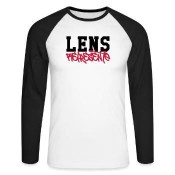 Stellt Objektiv! - Unisex Baseballshirt langarm - Weiß/Schwarz - Vorne - Nik (191cm)