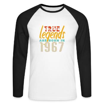 Les vrais légendes sont nés en 1967. Année 2025. - T-shirt baseball manches longues Homme - blanc/noir - Devant - Nik (191cm)