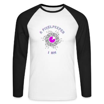 A pixelpeeper I am - Unisex Long Sleeve Baseball T-Shirt - white/black - Front - Nik (191cm)