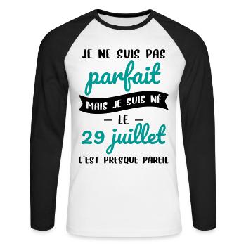 Anniversaire - Pas parfait mais né le 29 Juillet - T-shirt baseball manches longues Homme - blanc/noir - Devant - Nik (191cm)