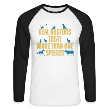 Lustige Tierärzte behandeln mehr als eine Spezies - Unisex Baseballshirt langarm - Weiß/Schwarz - Vorne - Nik (191cm)