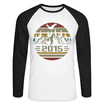 Geboren im Jahr 2015 Original Retro 2015 Geburtstagsgeschenk - Unisex Baseballshirt langarm - Weiß/Schwarz - Vorne - Nik (191cm)