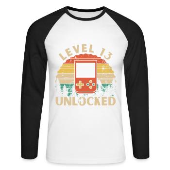 Level 13 freigeschaltet - Unisex Baseballshirt langarm - Weiß/Schwarz - Vorne - Nik (191cm)