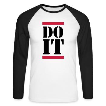 Do It - Unisex Baseballshirt langarm - Weiß/Schwarz - Vorne - Nik (191cm)