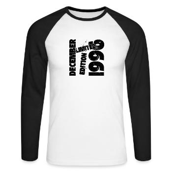 DEZEMBER 1996 LIMITIERTE AUFLAGE - Unisex Baseballshirt langarm - Weiß/Schwarz - Vorne - Nik (191cm)