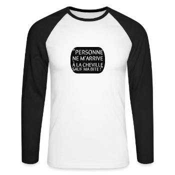 personne ne m'arrive à la cheville - T-shirt baseball manches longues Homme - blanc/noir - Devant - Nik (191cm)