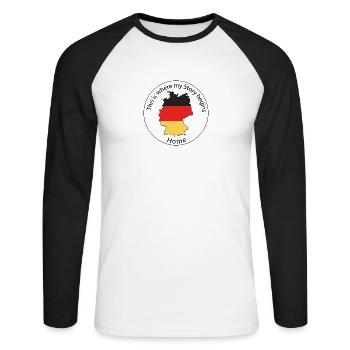 This is where my story begins - Deutschland - Unisex Baseballshirt langarm - Weiß/Schwarz - Vorne - Nik (191cm)