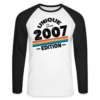 Unique depuis 2007 Edition Anniversaire Millésime 2007 - T-shirt baseball manches longues Homme - blanc/noir - Devant - Nik (191cm)