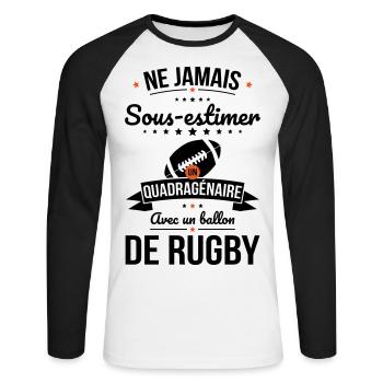 Sous-estimer un quadragénaire avec ballon de rugby - T-shirt baseball manches longues Homme - blanc/noir - Devant - Nik (191cm)