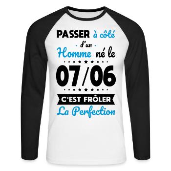Anniversaire - Né le 7 Juin Frôler perfection - T-shirt baseball manches longues Homme - blanc/noir - Devant - Nik (191cm)