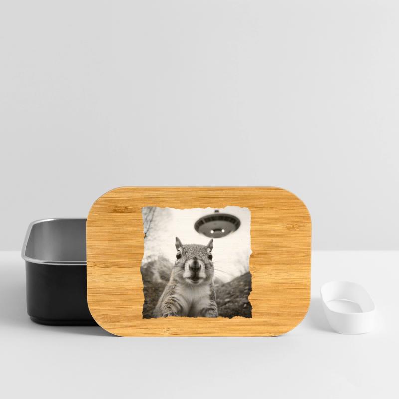 Alien Squirrel Encounter – Fun Sci-Fi Lunch Box