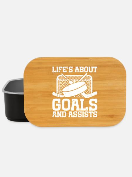 Life's About Goals And Assists - Lunch Box - Schwarz