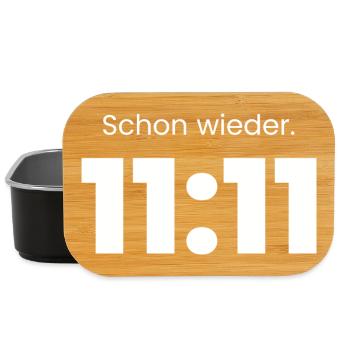 11:11 Schon wieder – Relatable Minimal Shirt - Lunch Box - Schwarz - Vorne