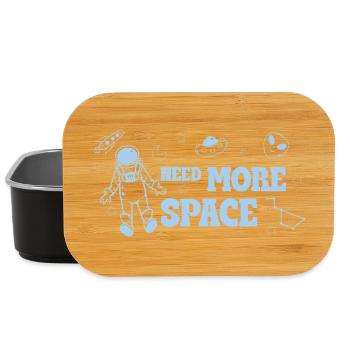 Need More Space – Lustiger Weltraum Spruch - Lunch Box - Schwarz - Vorne