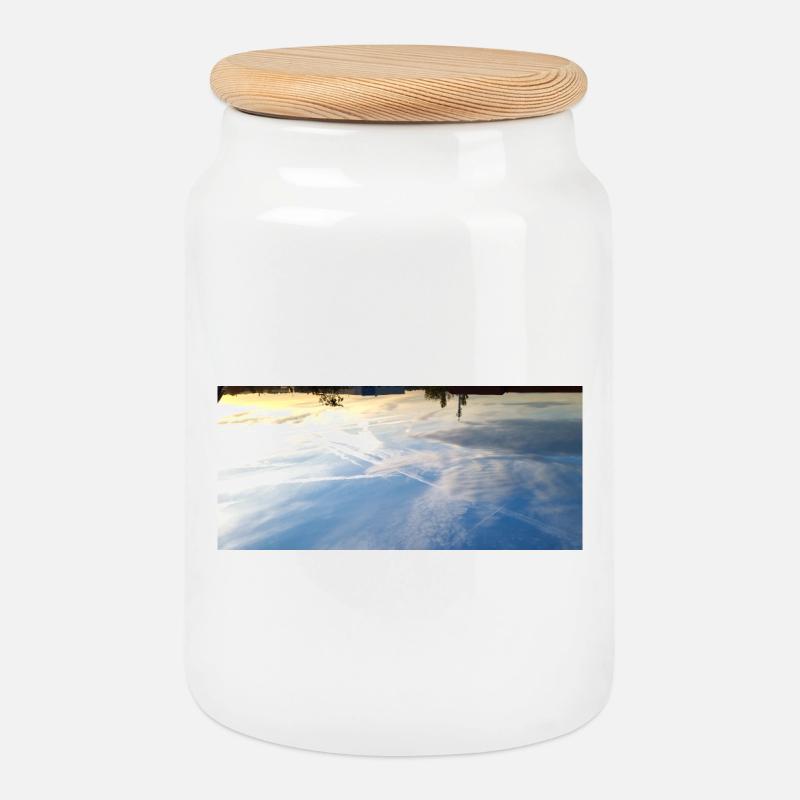 Himmelstrahlen und Contrails - Keksdose mit Holzdeckel - Weiß