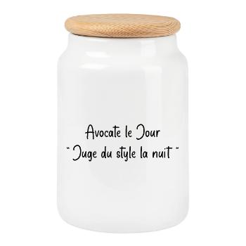 Avocate le jour, juge du style la nuit - Boîte à biscuits avec couvercle en bois - blanc - Devant